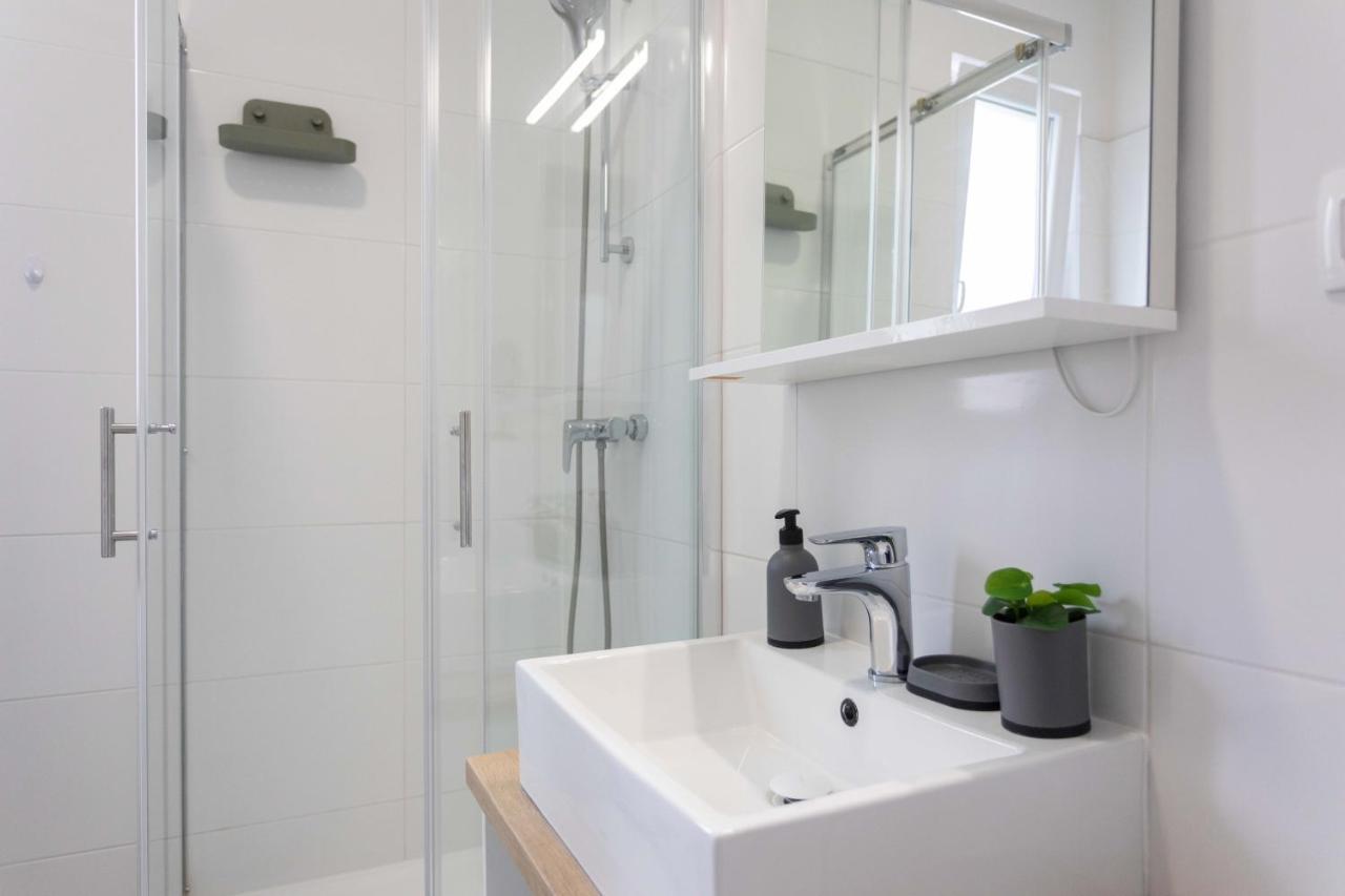 Bright And Modern Apartments In City Center ザグレブ エクステリア 写真