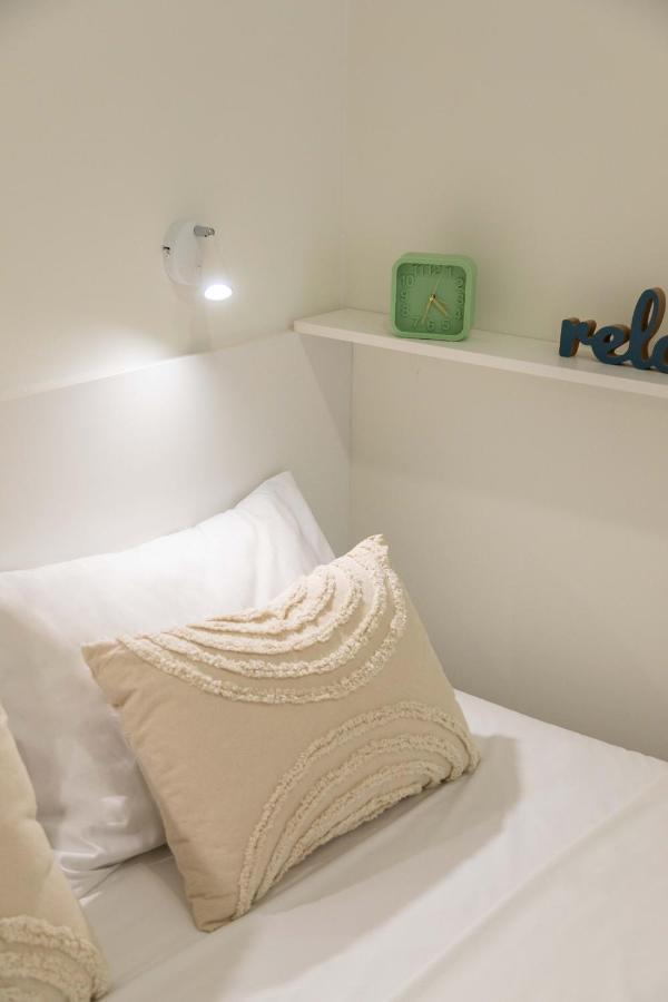 Bright And Modern Apartments In City Center ザグレブ エクステリア 写真