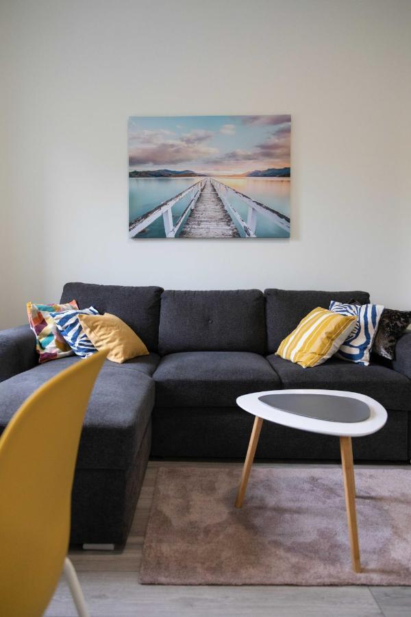 Bright And Modern Apartments In City Center ザグレブ エクステリア 写真