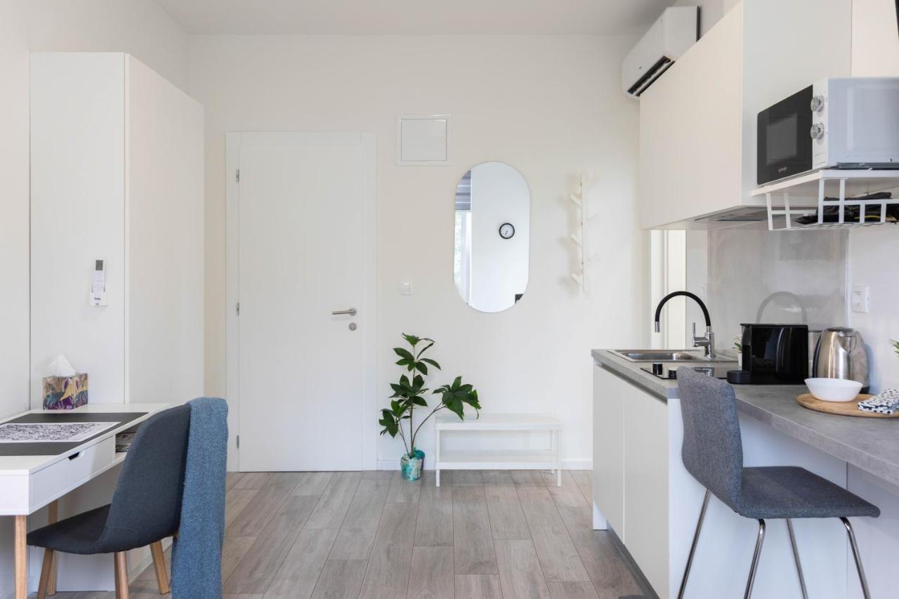 Bright And Modern Apartments In City Center ザグレブ エクステリア 写真
