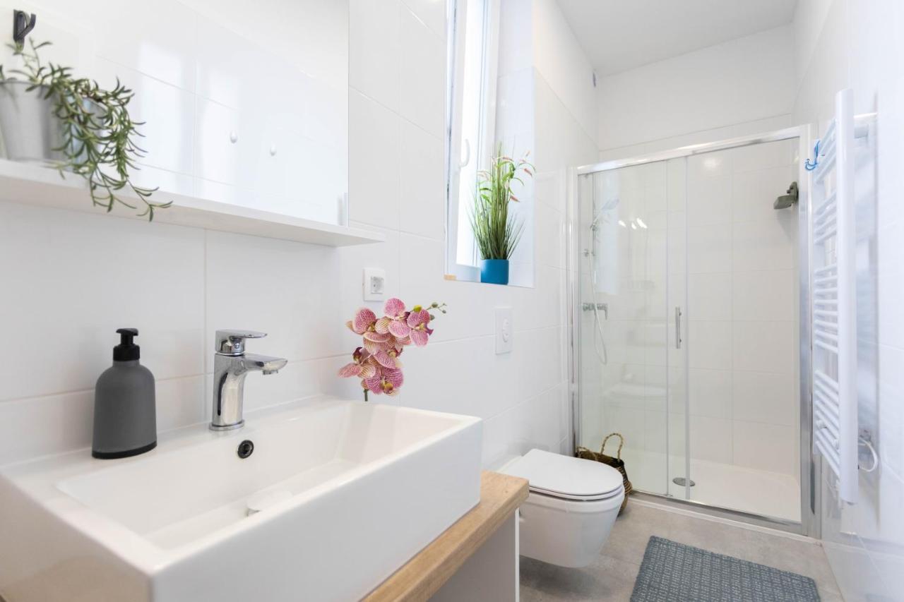 Bright And Modern Apartments In City Center ザグレブ エクステリア 写真