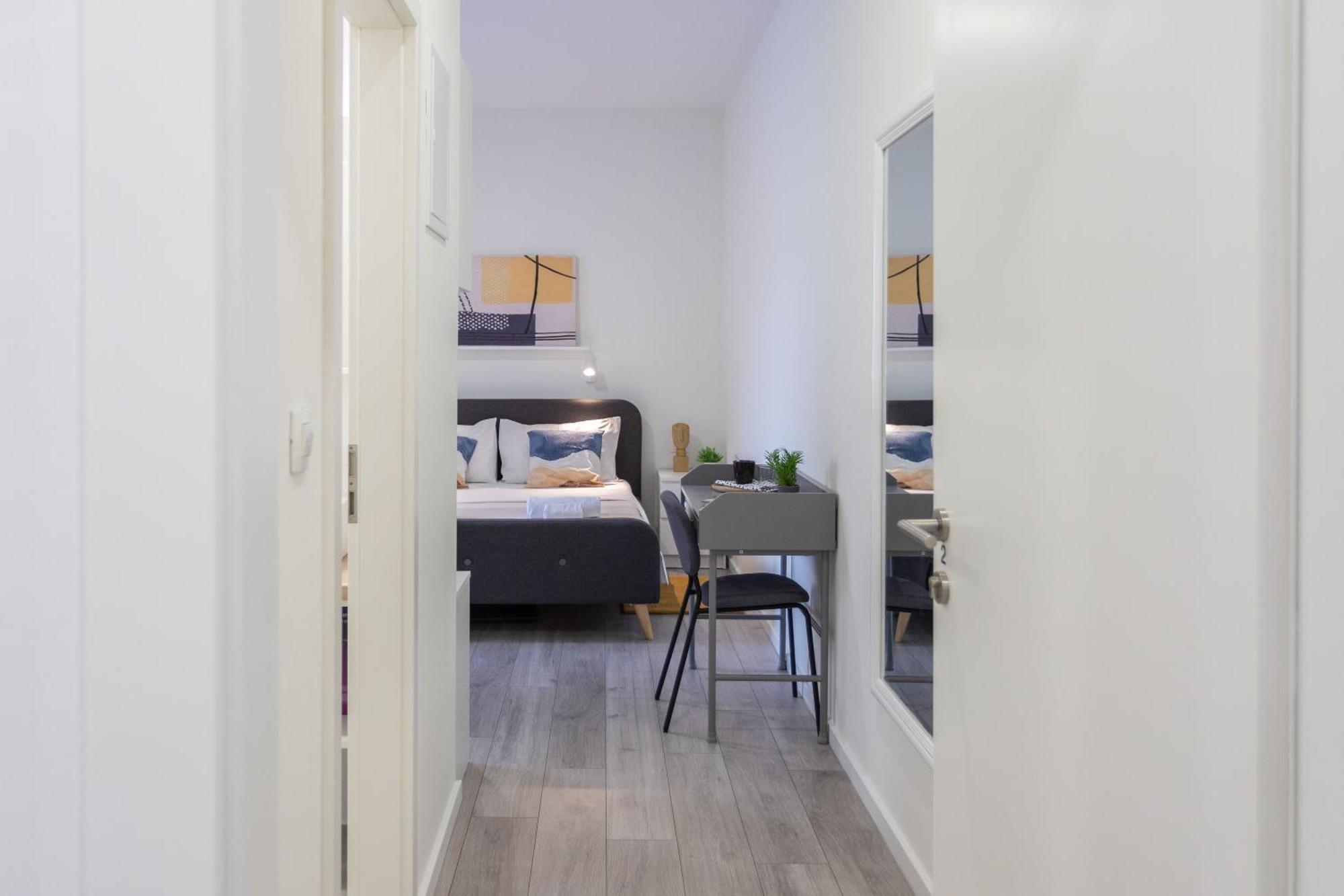 Bright And Modern Apartments In City Center ザグレブ エクステリア 写真