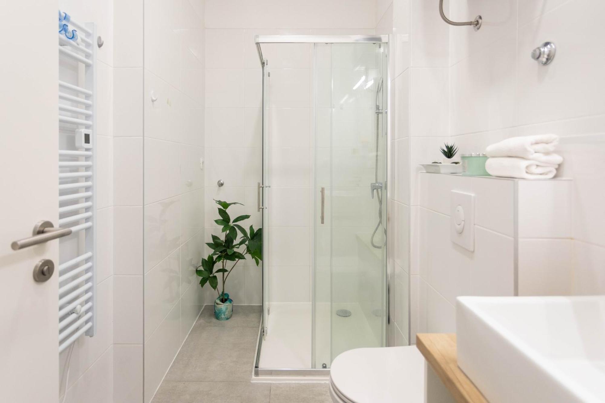 Bright And Modern Apartments In City Center ザグレブ エクステリア 写真